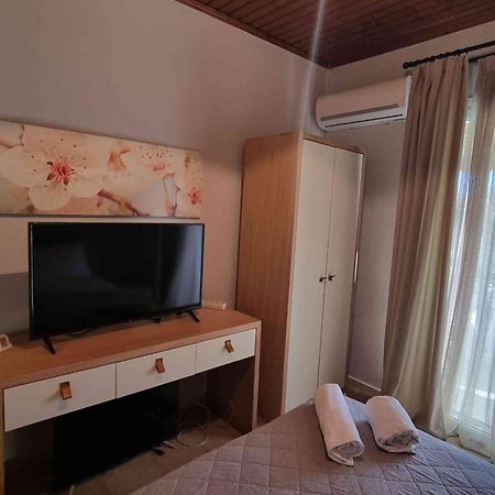Teta'S Holiday Home Melikia Екстер'єр фото